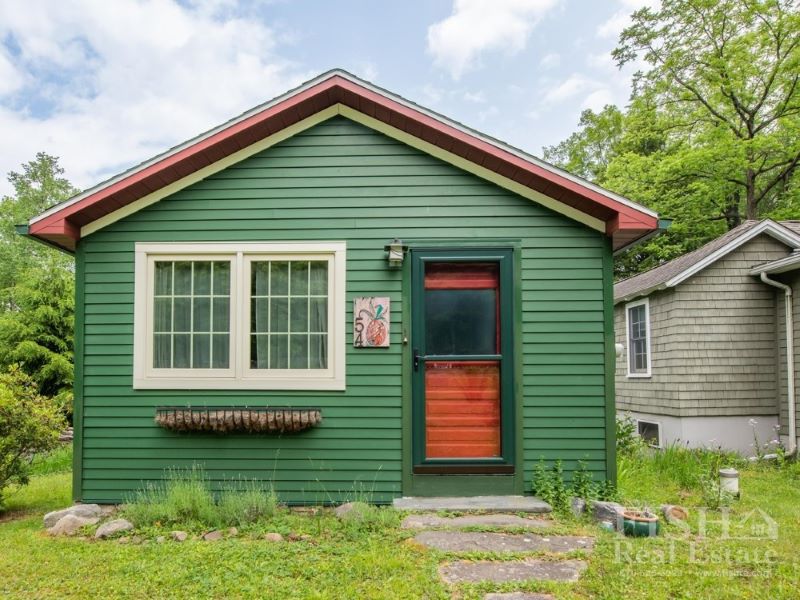 Helena’s Cottage (EM#15)