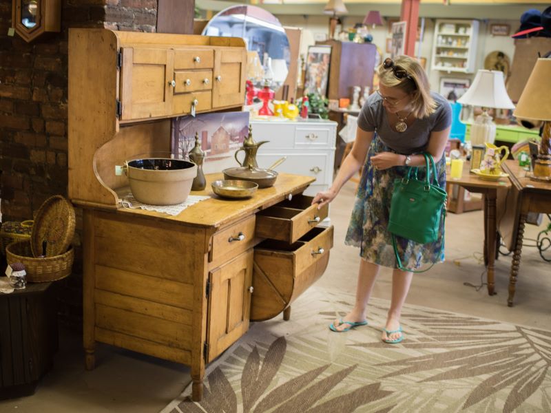 Eclectic Heart Antiques & Furnishings Store