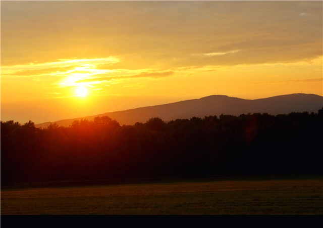 2nd Place, Scenic Landscape; Sunset on the Mountain, Union Dale; by Bre Reynolds