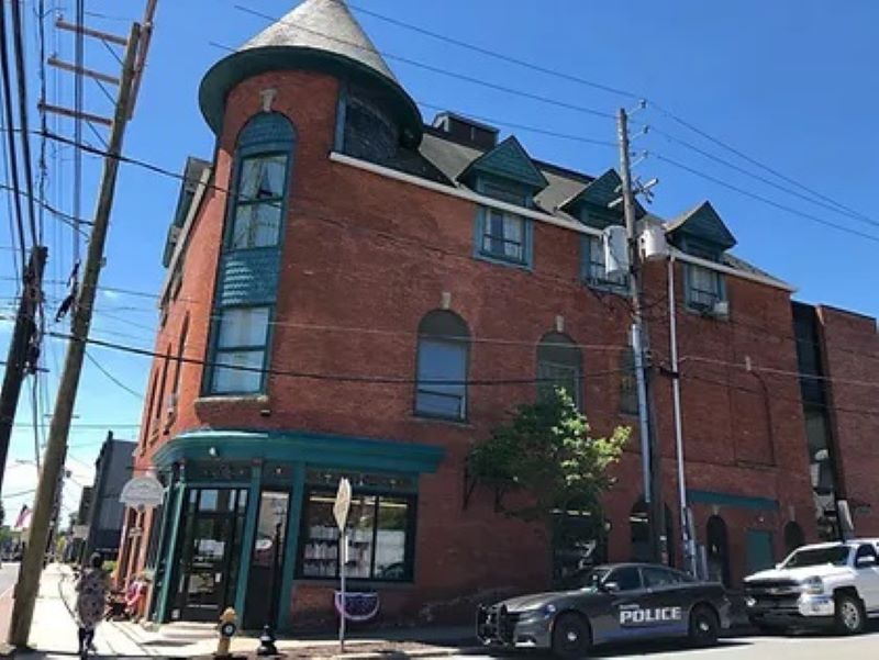 Forest City Branch Library