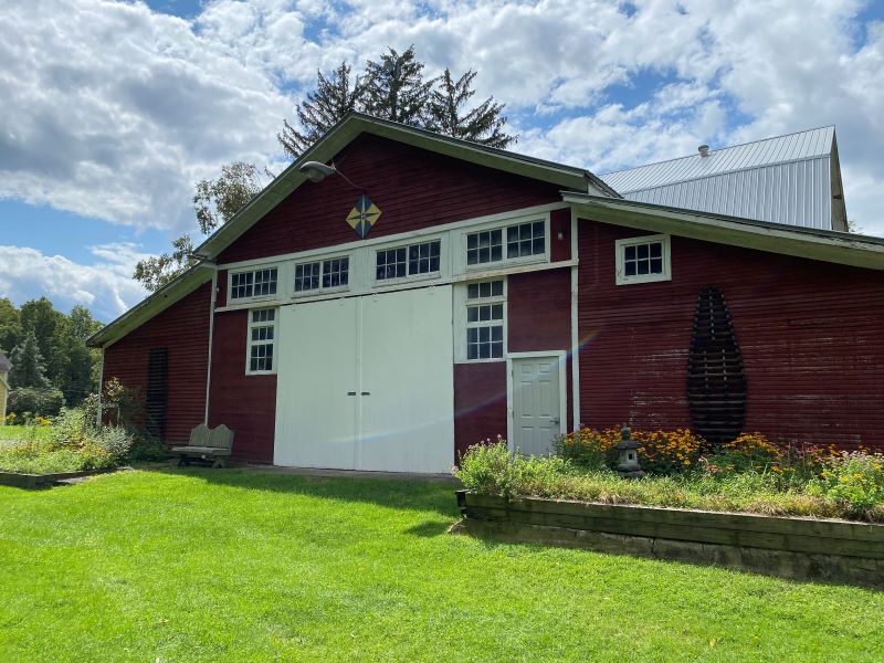 Historic barn at Vosburg Neck State Park